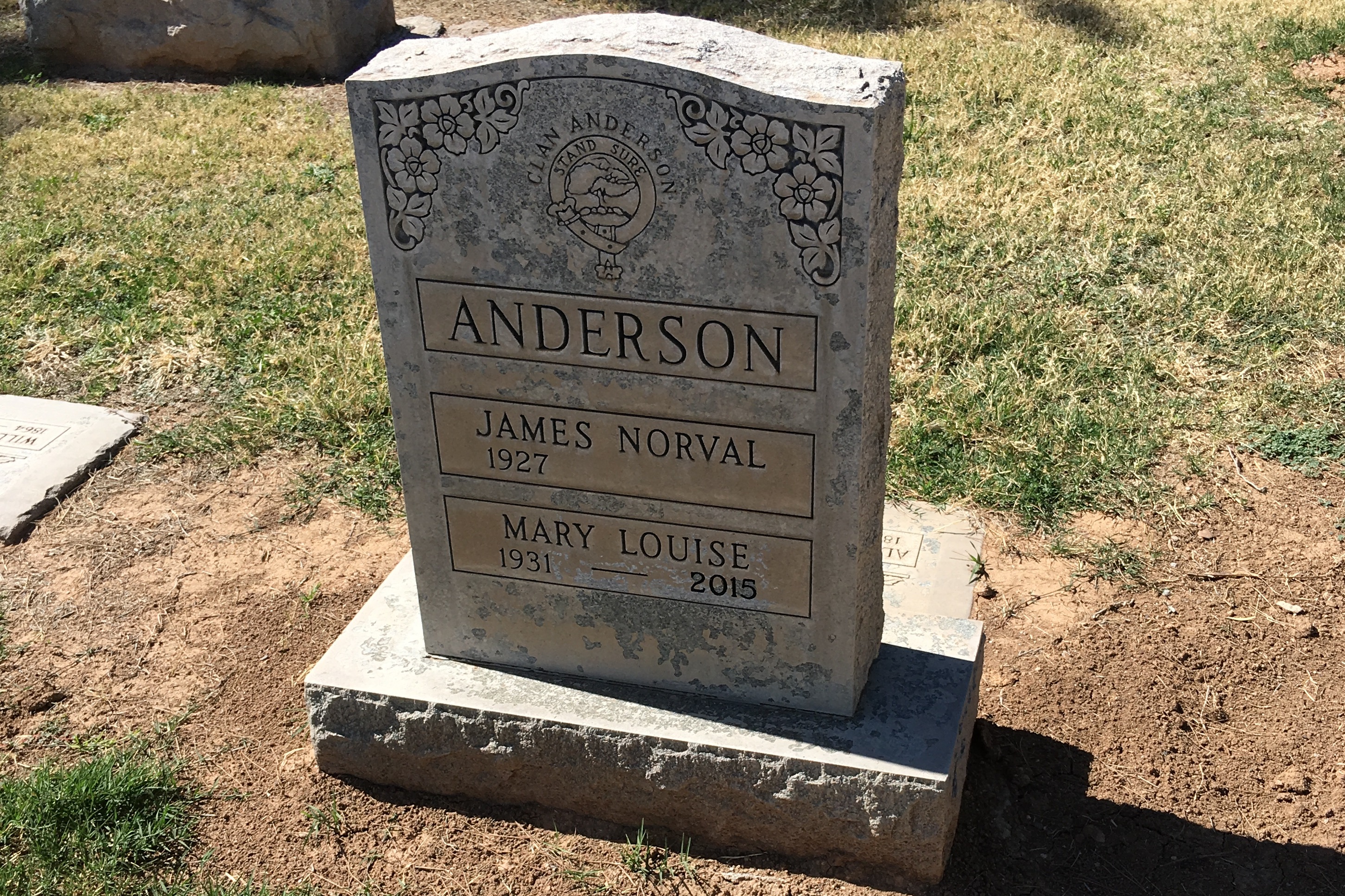 AndersonHeadstone1