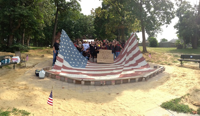 Demonstration against US Flag on the ground