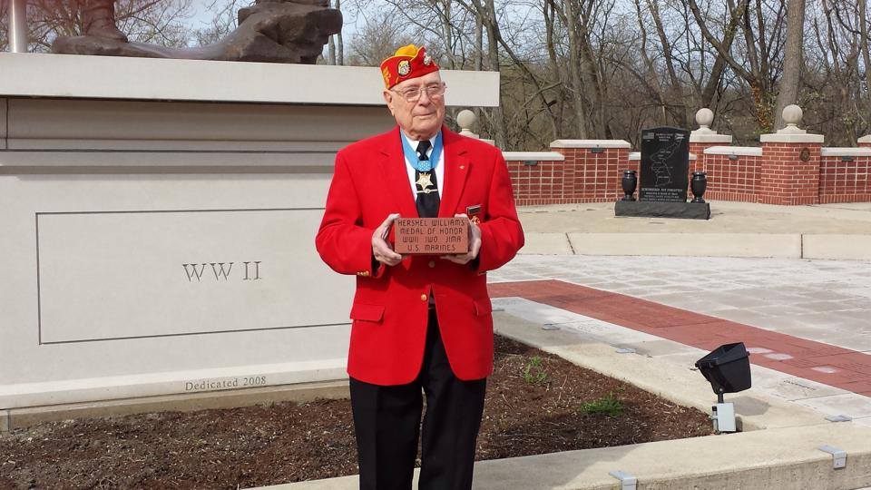 11800125_10204785397776011_2055807891039396195_n